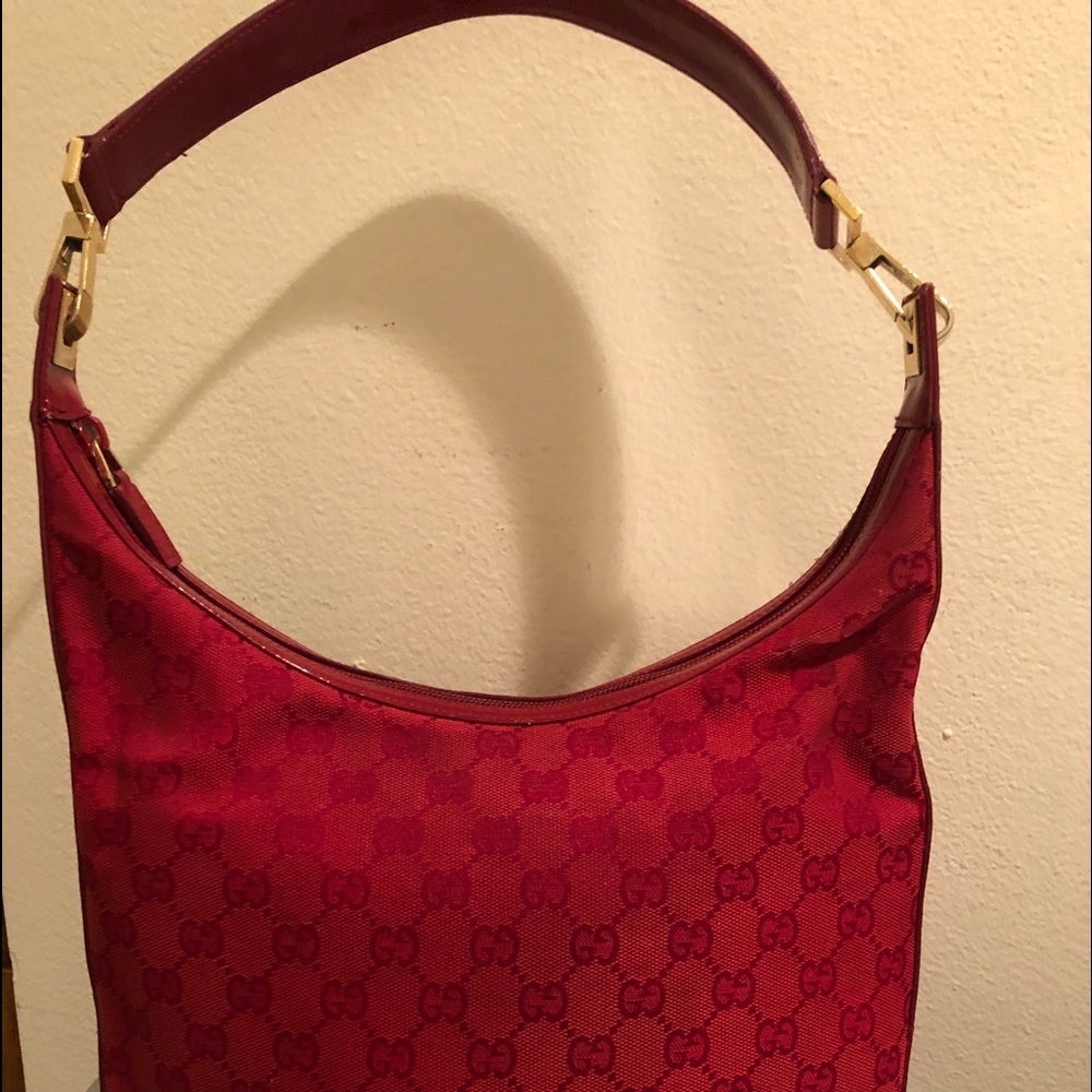 Impeccable used 2x Gucci hobo